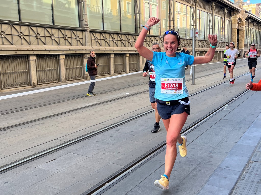 Nuestra corredora en el maratón de Zaragoza
